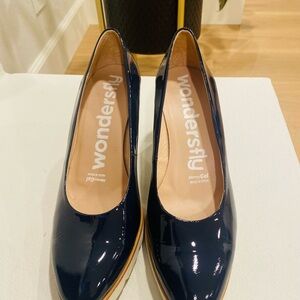 Wonders Sz 10 Platform Pump Blue Charol Patent Leather Memory Gel